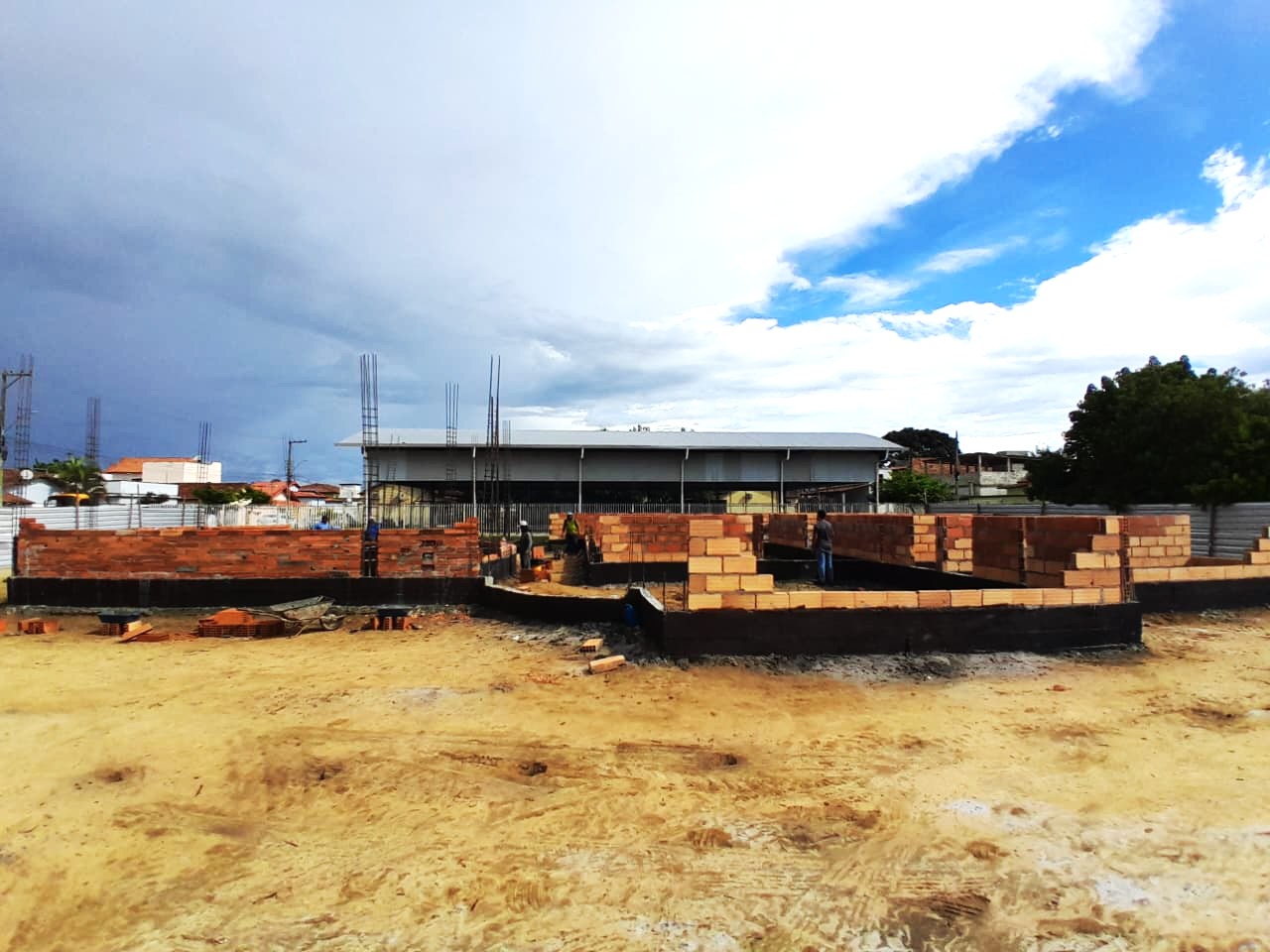 Ritmo acelerado: paredes da nova sede do Cras de Pinheiros começam a ser erguidas